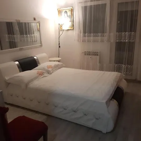 Nada Apartman Vukovar Exterior foto
