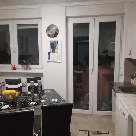 Nada Apartman Vukovar Exterior foto